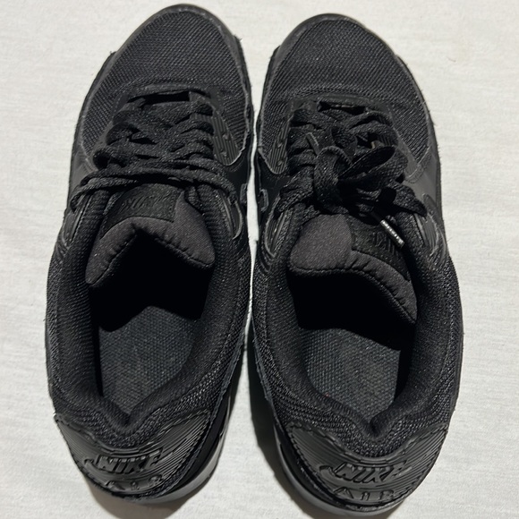 All Black Sneaker Athletic Shoes Men’s Size 9 - Picture 6 of 15